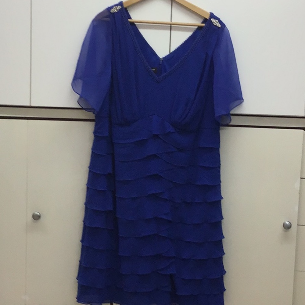 JONES NEW YORK COCKTAIL DRESS IN ROYAL BLUE